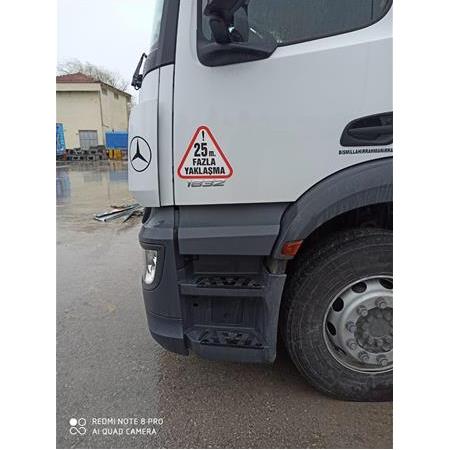 MERCEDES AROCS 1832- 4142-3342-4145 3345 AYAKABILIK KAPI EKİ TAKIM SAĞ-SOL
